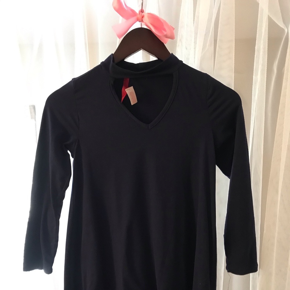 Long sleeved v-neck shirt!